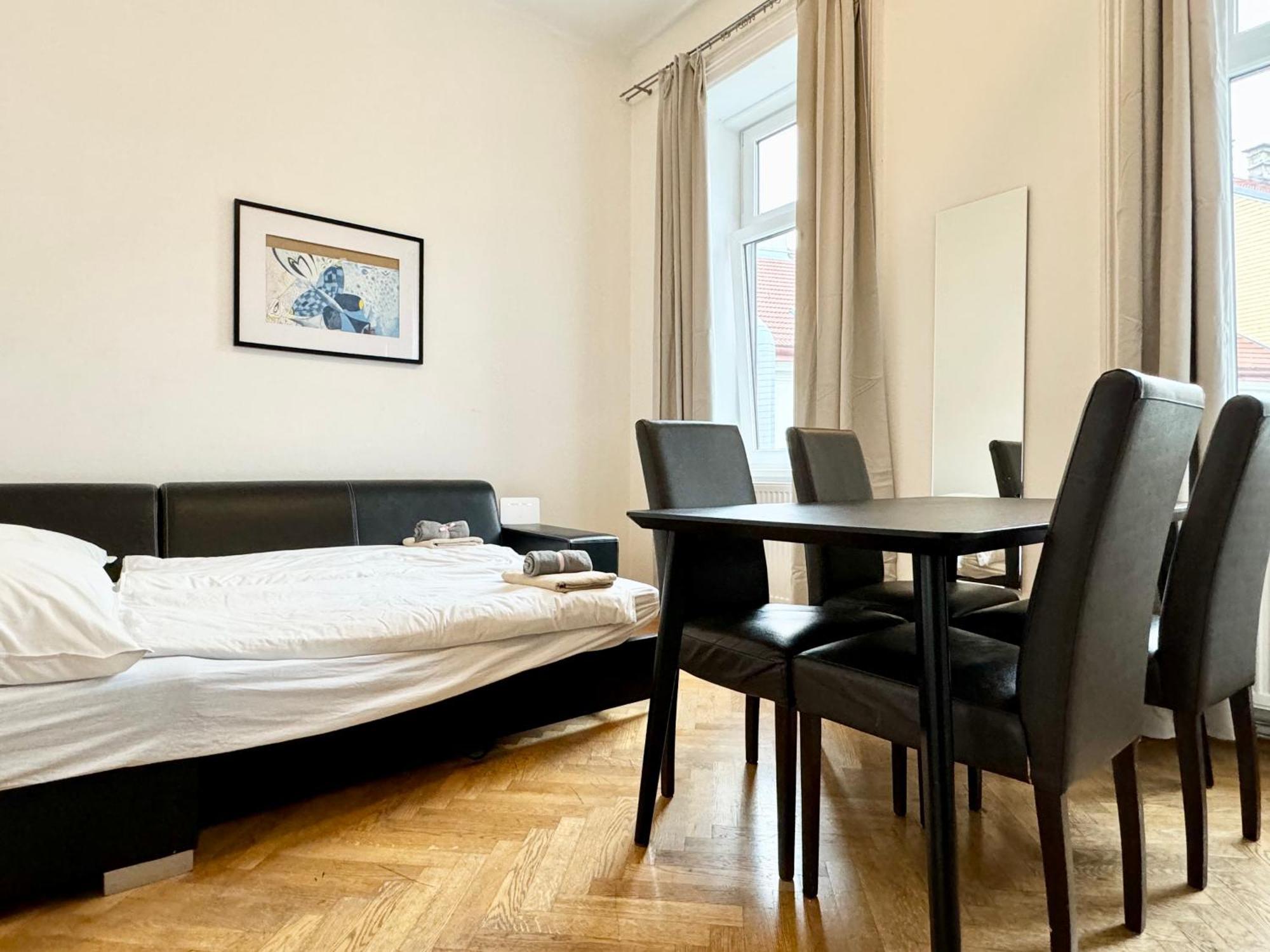 Cosy Apartment Located At Famous Vienna Kutschkermarkt Exterior foto